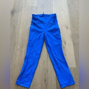 Blue cropped leggings!